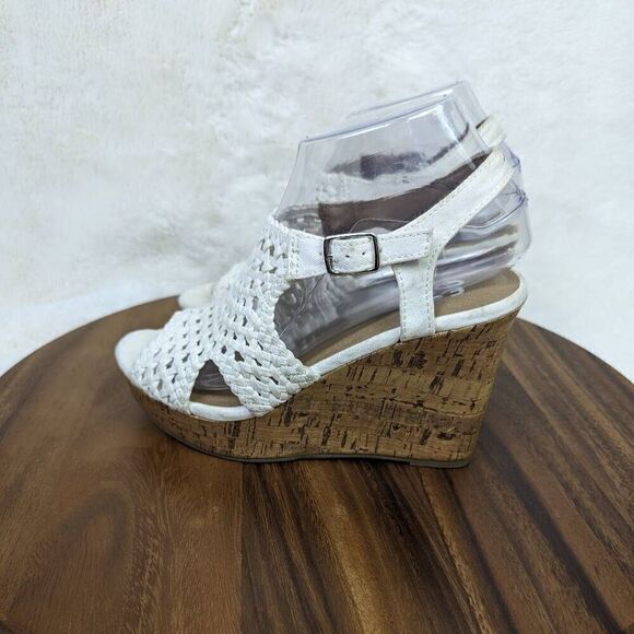 NWOT So Women’s 7.5 White Taffy Canvas Wedge Open Toe Sandals Heels - Picture 4 of 11